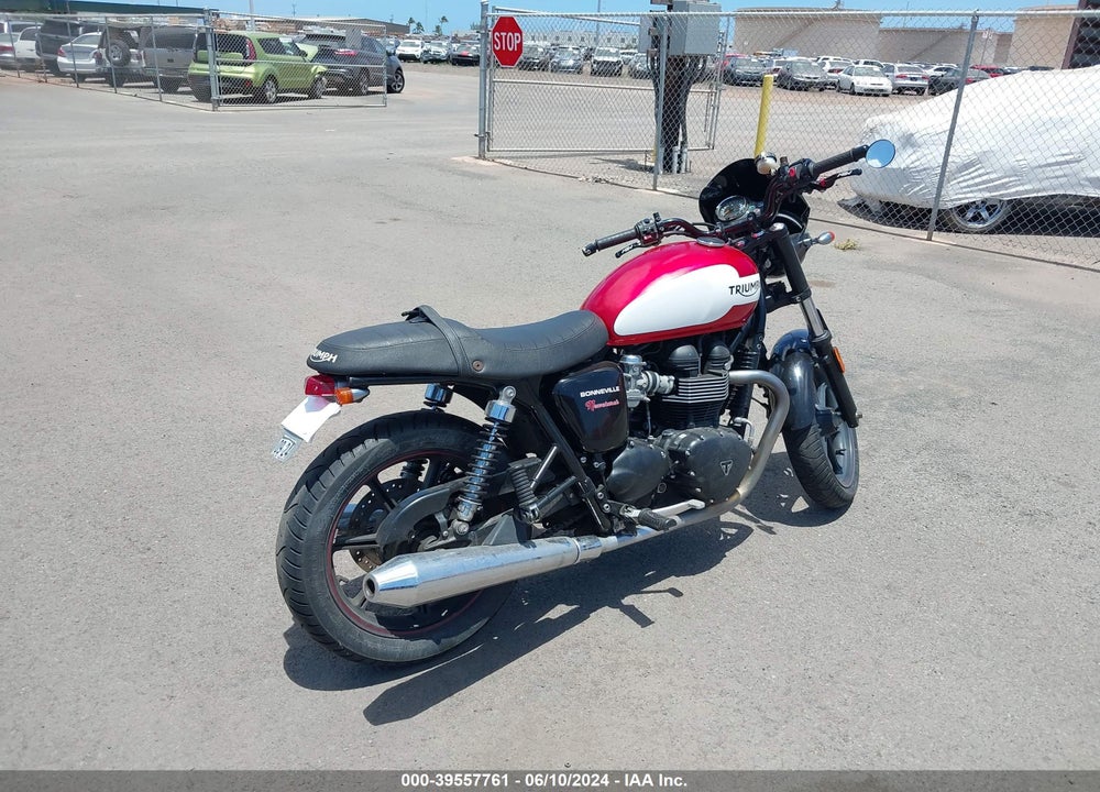 2015 TRIUMPH MOTORCYCLE BONNEVILLE VIN: SMT900K1XFT700971