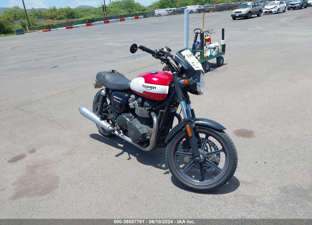 2015 TRIUMPH MOTORCYCLE BONNEVILLE VIN: SMT900K1XFT700971
