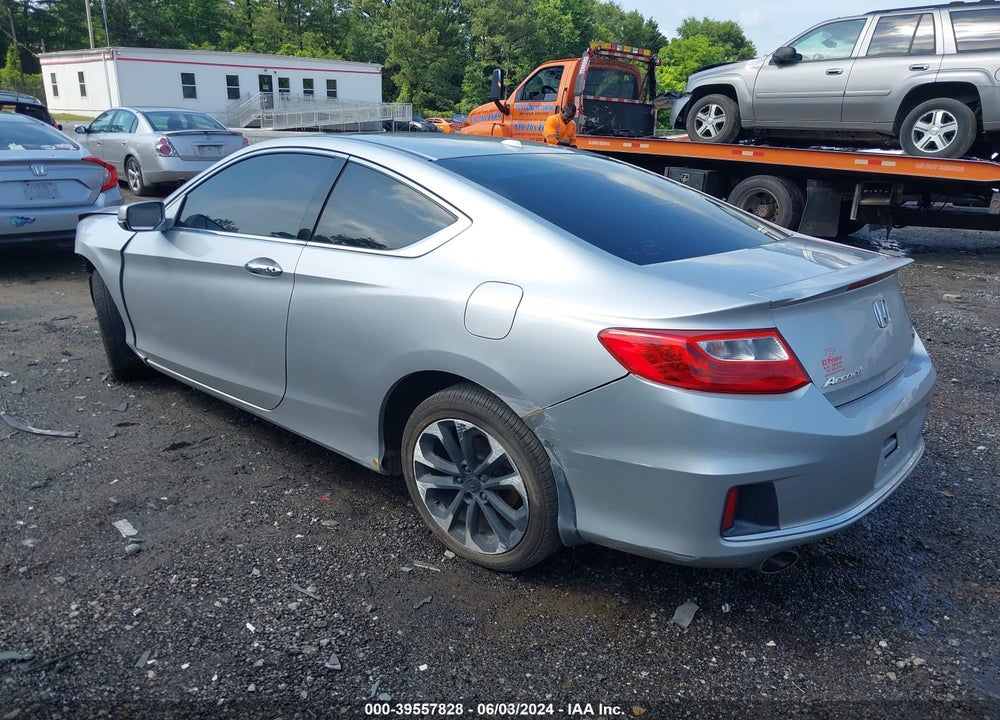 2015 HONDA ACCORD EX-L V-6 VIN: 1HGCT2B88FA007673