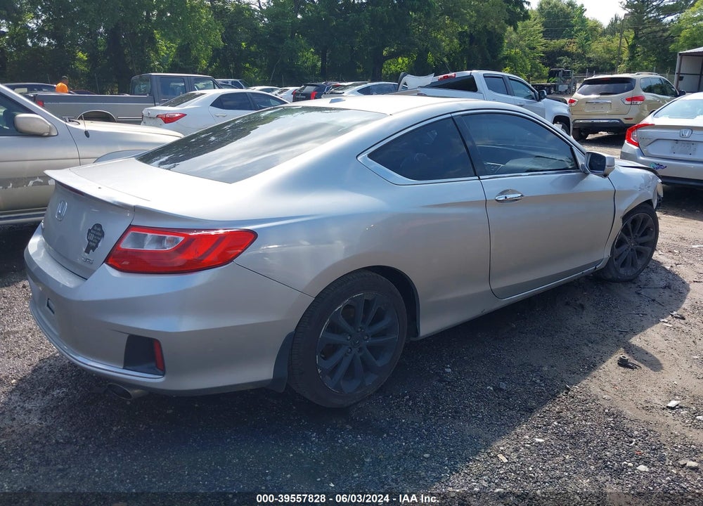 2015 HONDA ACCORD EX-L V-6 VIN: 1HGCT2B88FA007673