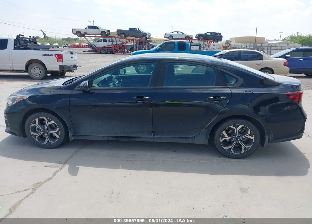 2019 KIA FORTE LXS VIN: 3KPF24AD3KE107552