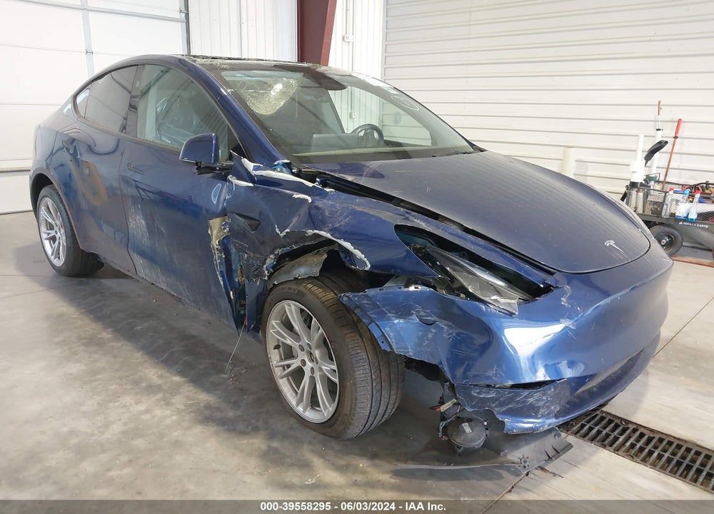 2024 TESLA MODEL Y LONG RANGE DUAL MOTOR ALL-WHEEL DRIVE VIN: 7SAYGDEEXRA244425