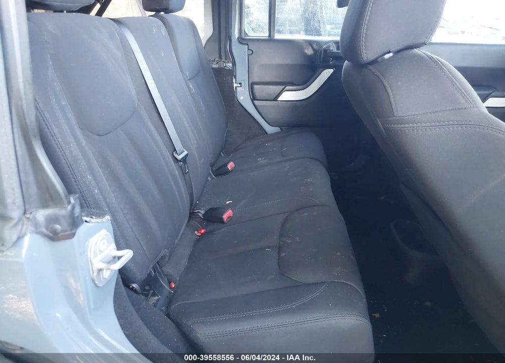 2014 JEEP WRANGLER UNLIMITED SPORT VIN: 1C4BJWDG4EL252906