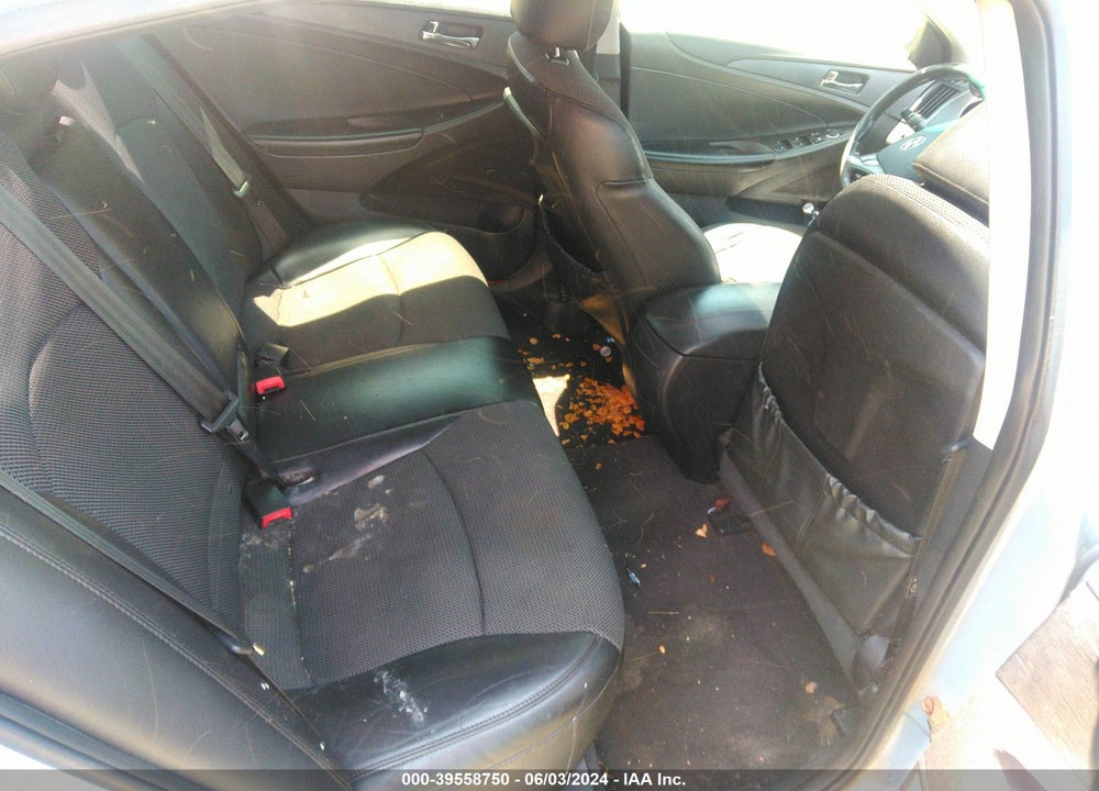 2011 HYUNDAI SONATA SE VIN: 5NPEC4AC7BH142090
