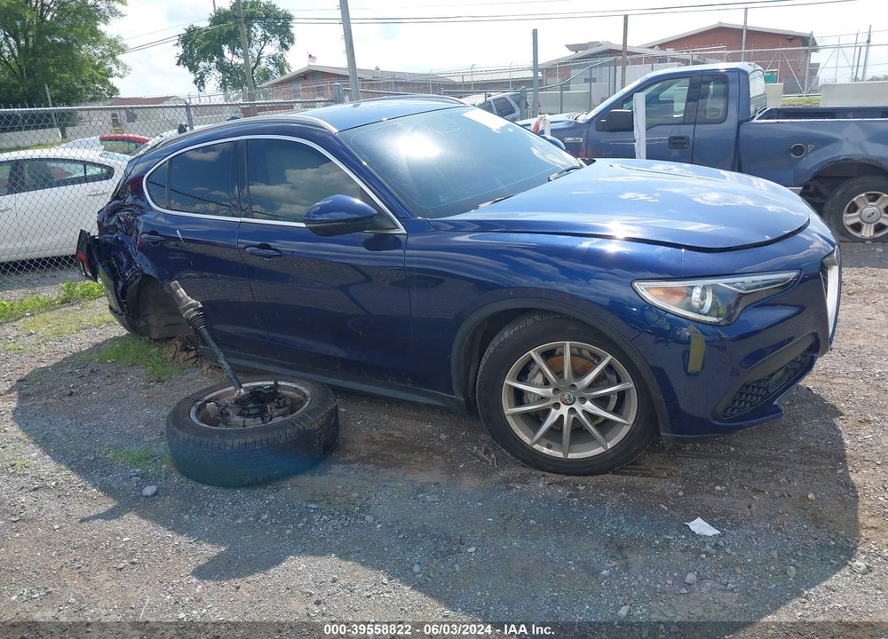 2018 ALFA ROMEO STELVIO TI AWD VIN: ZASFAKBN2J7B64717