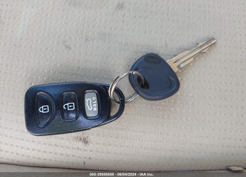 2009 HYUNDAI SONATA GLS VIN: 5NPET46C19H484234