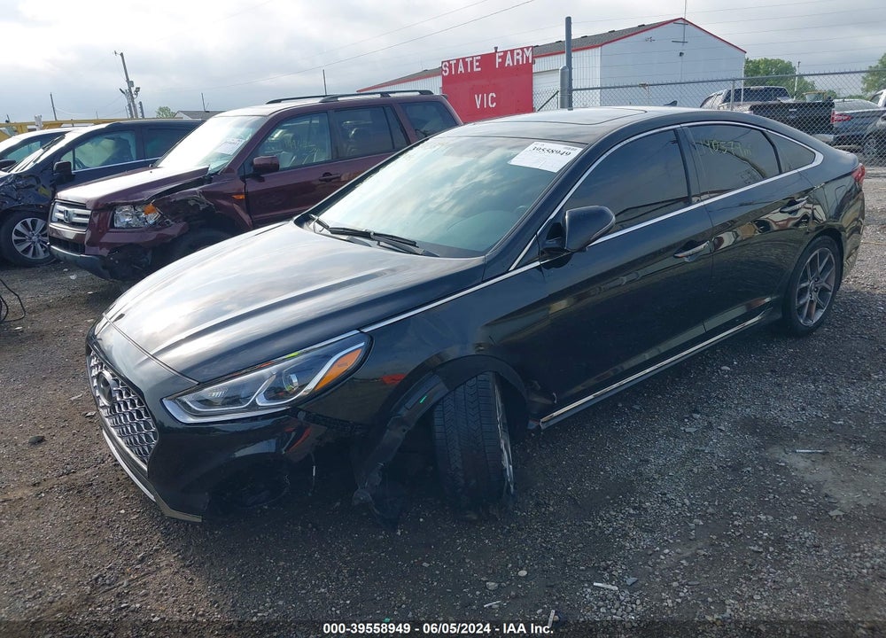 2018 HYUNDAI SONATA SPORT 2.0T VIN: 5NPE34AB4JH692675