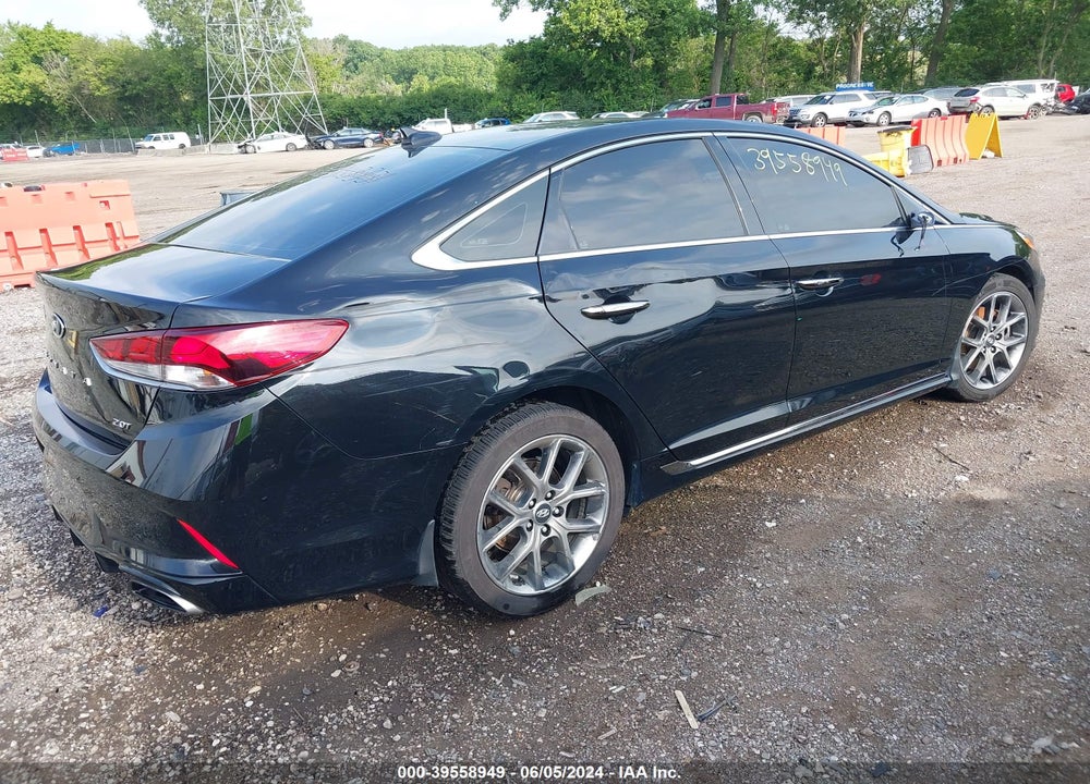 2018 HYUNDAI SONATA SPORT 2.0T VIN: 5NPE34AB4JH692675