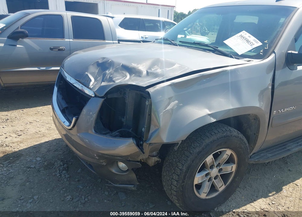 2008 GMC YUKON SLT VIN: 1GKFK13028J131947