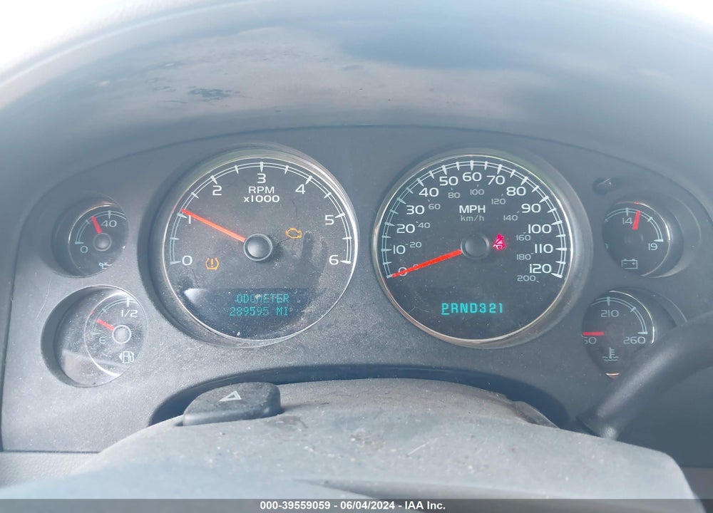 2008 GMC YUKON SLT VIN: 1GKFK13028J131947