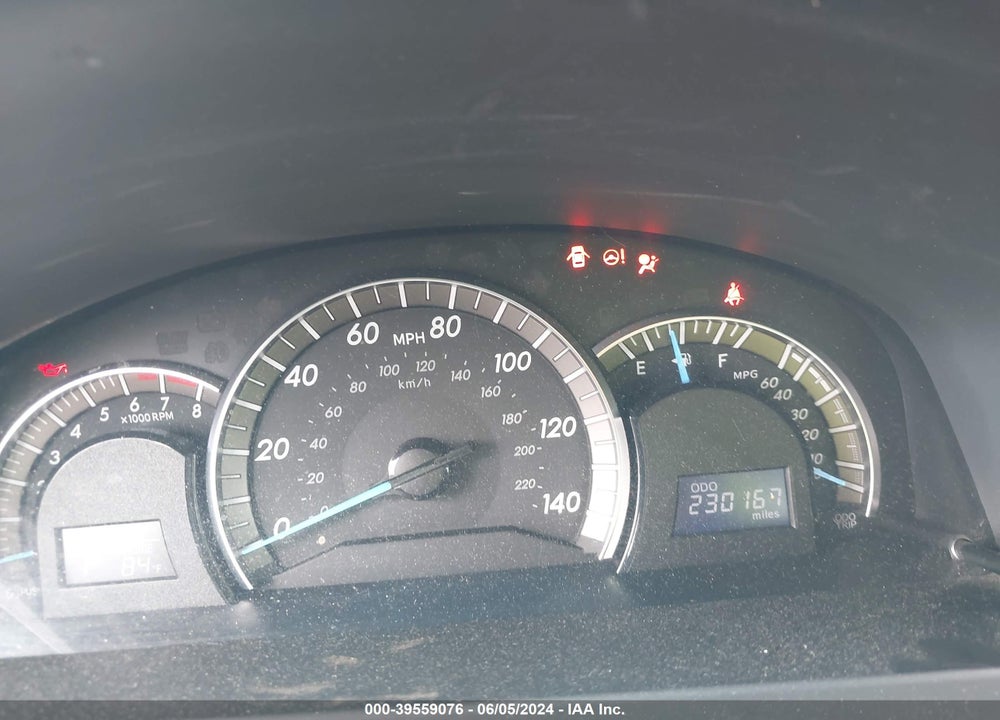 2013 TOYOTA CAMRY SE VIN: 4T1BF1FK3DU660159