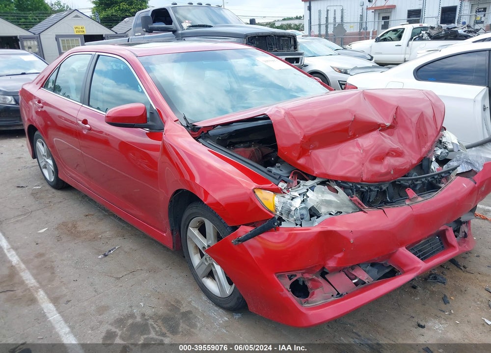 2013 TOYOTA CAMRY SE VIN: 4T1BF1FK3DU660159