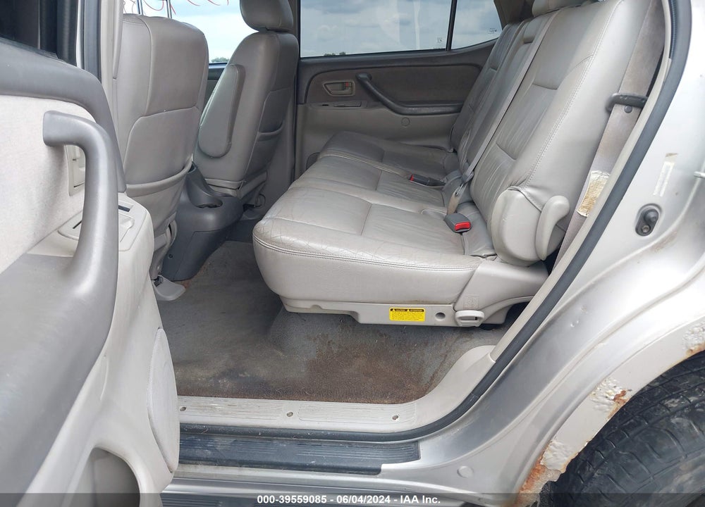 2003 TOYOTA SEQUOIA SR5 V8 VIN: 5TDBT44A83S197687