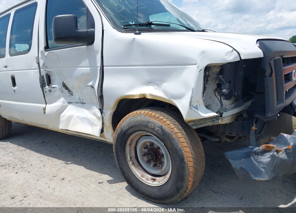 2011 FORD E-350 SUPER DUTY XL VIN: 1FBSS3BL8BDA49412