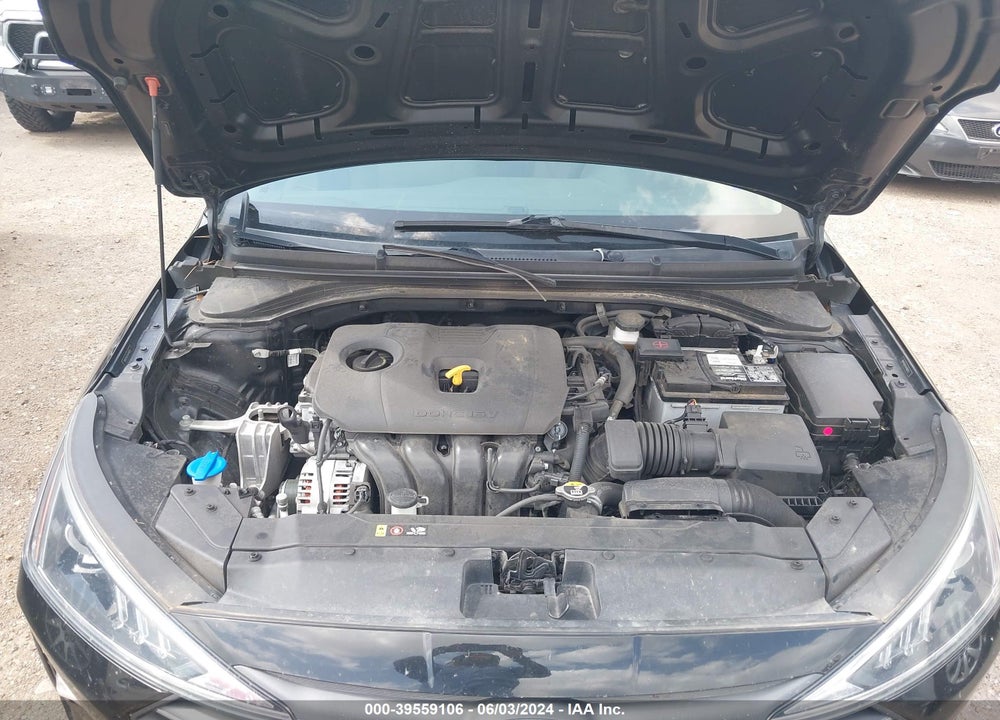 2020 HYUNDAI ELANTRA SE VIN: 5NPD74LF9LH588735