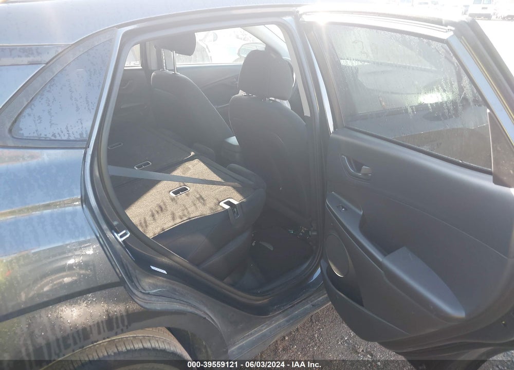 2022 HYUNDAI KONA SEL VIN: KM8K62AB2NU821454