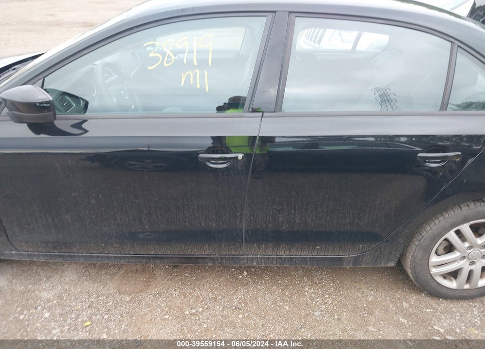 2018 VOLKSWAGEN JETTA 1.4T S VIN: 3VW2B7AJ4JM239243