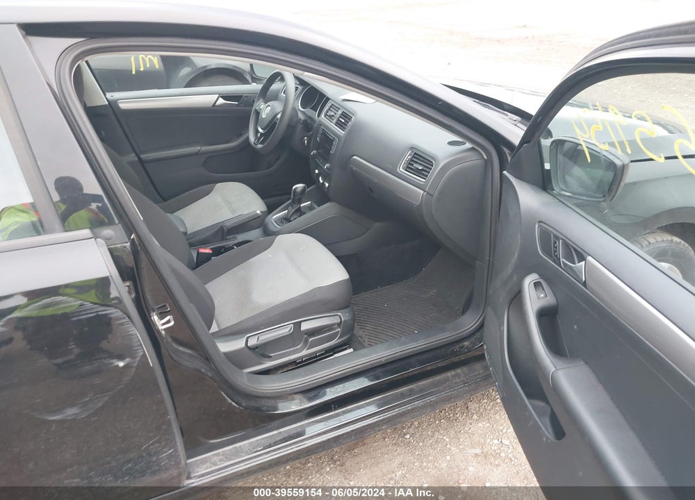 2018 VOLKSWAGEN JETTA 1.4T S VIN: 3VW2B7AJ4JM239243