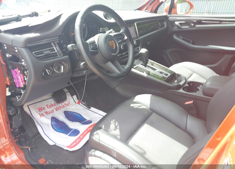 2022 PORSCHE MACAN VIN: WP1AA2A50NLB10462