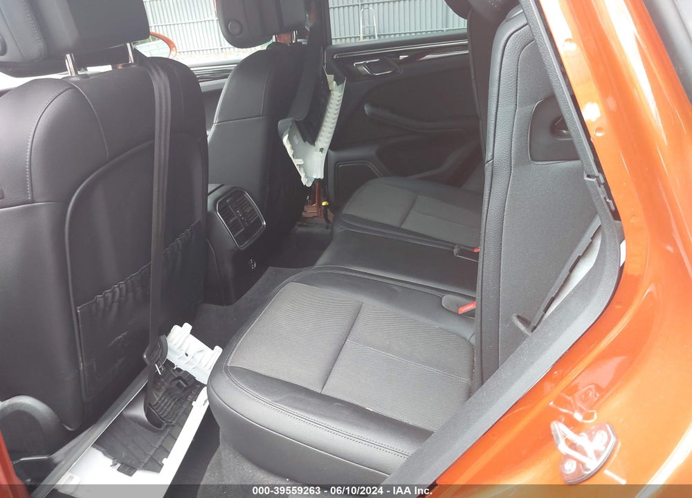2022 PORSCHE MACAN VIN: WP1AA2A50NLB10462