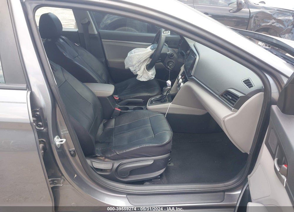 2019 HYUNDAI ELANTRA SE VIN: 5NPD74LF3KH431510