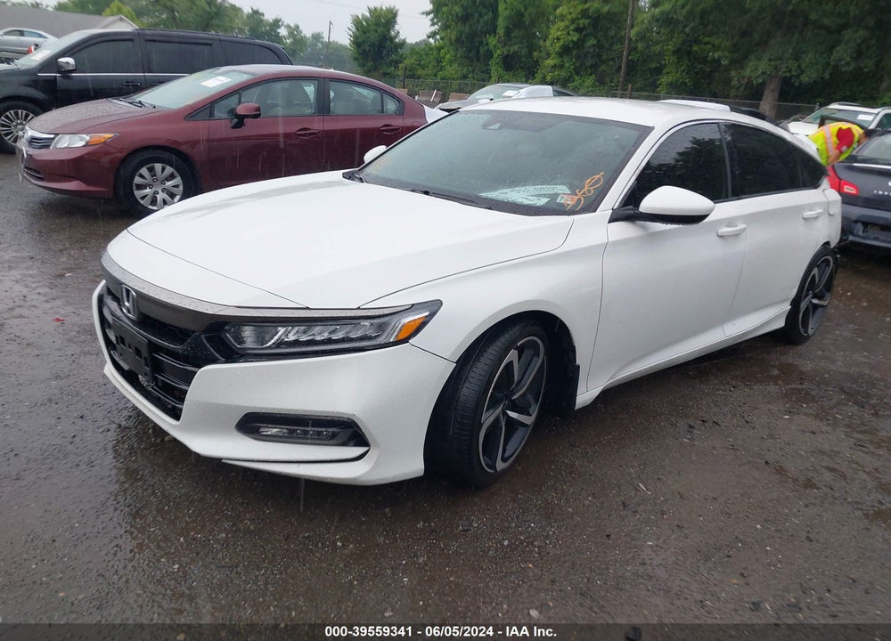 2018 HONDA ACCORD VIN: 1HGCV1F33JA208053