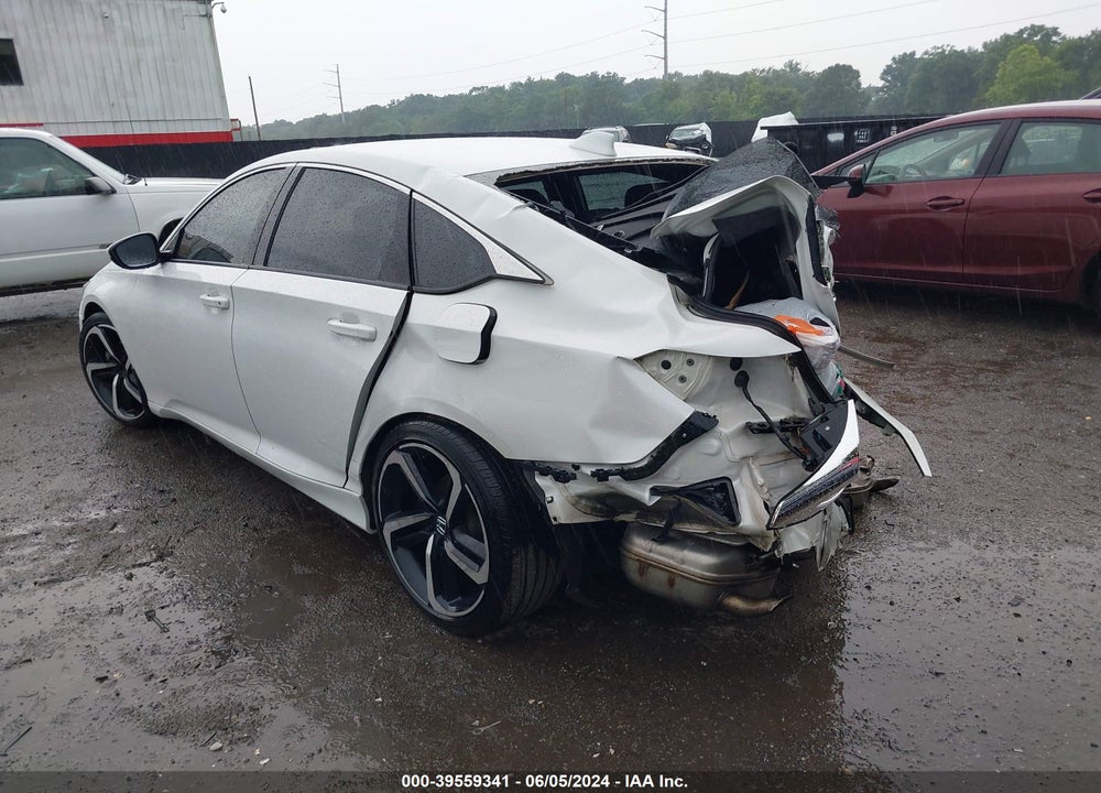 2018 HONDA ACCORD VIN: 1HGCV1F33JA208053