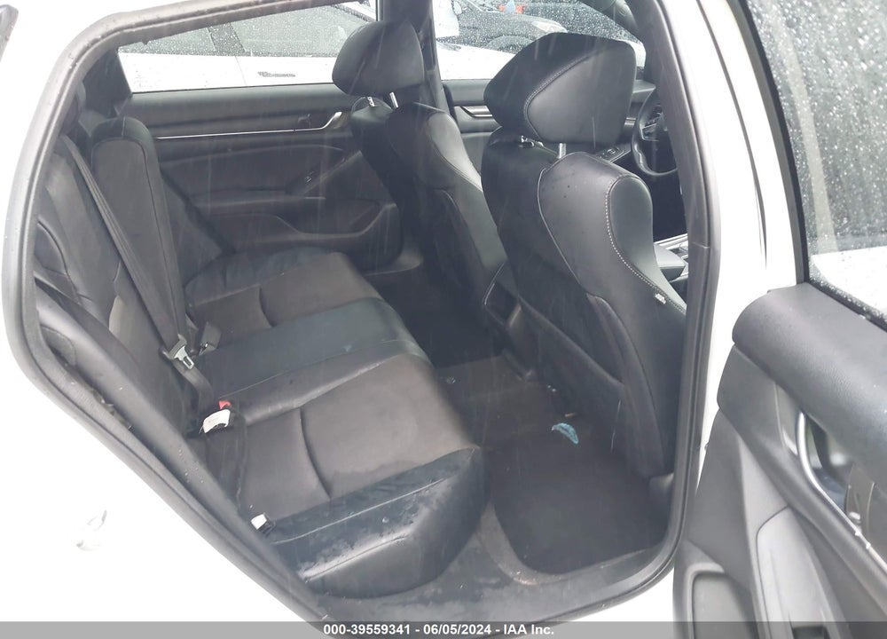 2018 HONDA ACCORD VIN: 1HGCV1F33JA208053
