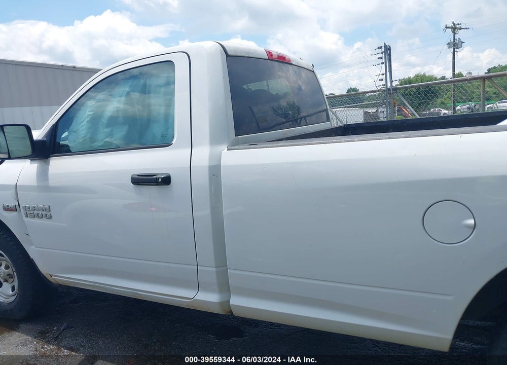 2015 RAM 1500 TRADESMAN VIN: 3C6JR7DT9FG652182