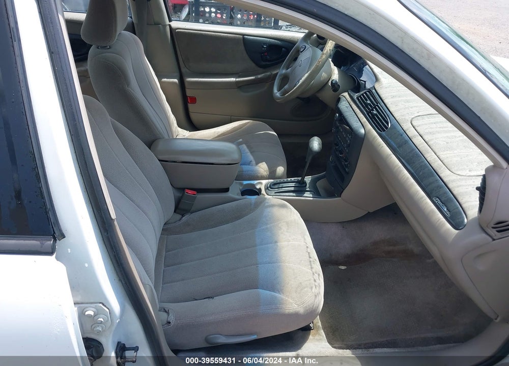 2002 CHEVROLET MALIBU VIN: 1G1ND52J82M647005