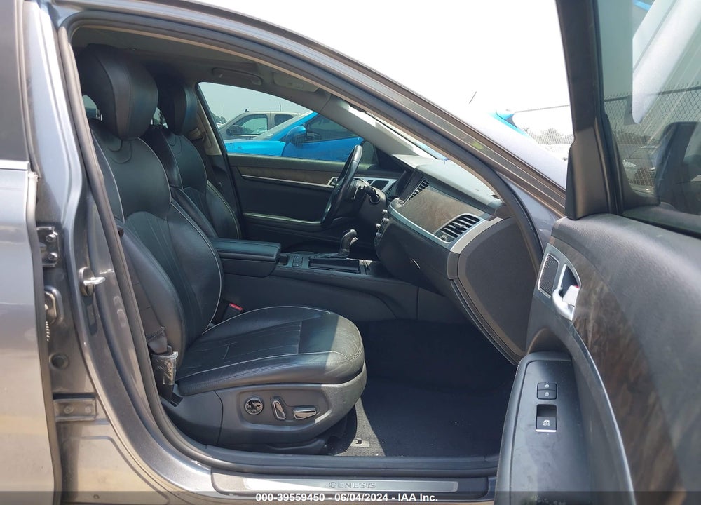 2015 HYUNDAI GENESIS 5.0 VIN: KMHGN4JF1FU069531