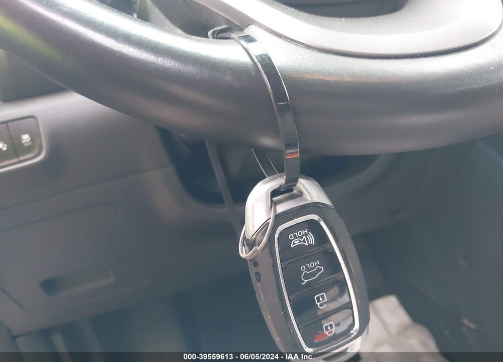 2021 HYUNDAI KONA SEL VIN: KM8K2CAA5MU693119