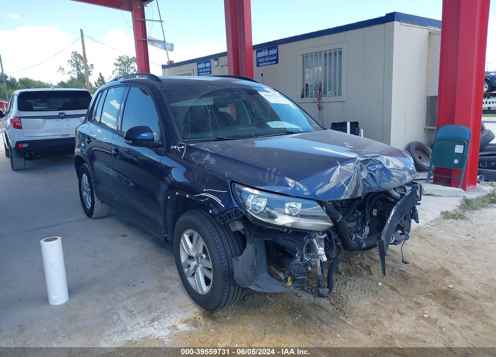 2016 VOLKSWAGEN TIGUAN S VIN: WVGAV7AX9GW582659