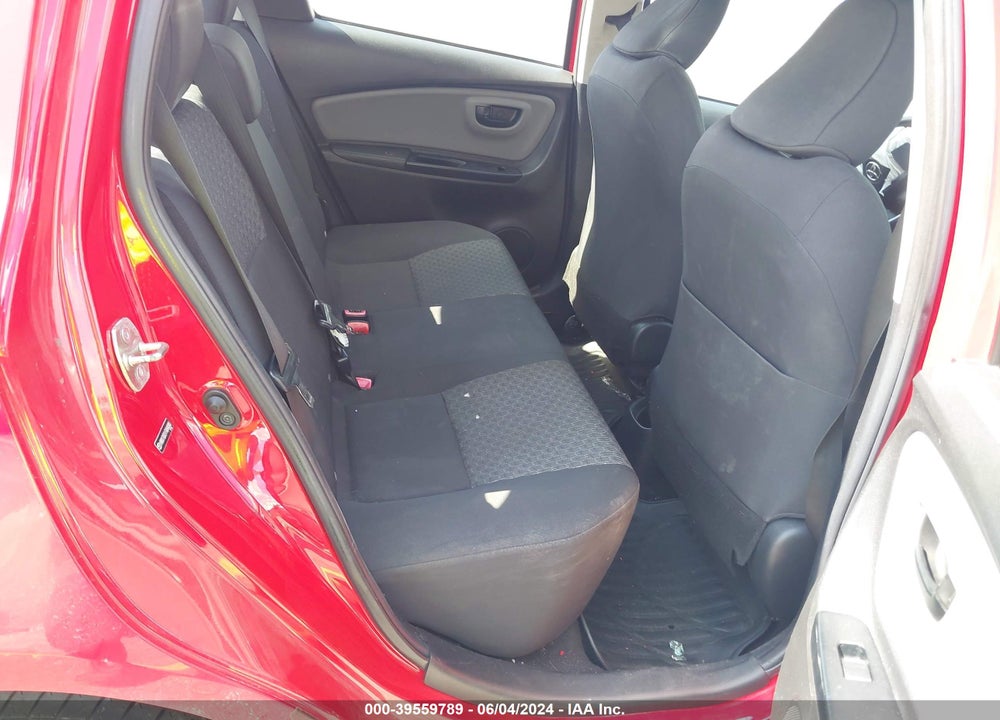 2015 TOYOTA YARIS VIN: VNKKTUD31FA048385