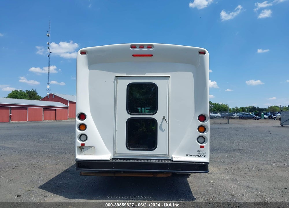 2017 CHEVROLET EXPRESS CUTAWAY 4500 SERIES VIN: 1HA6GUBG8HN009272