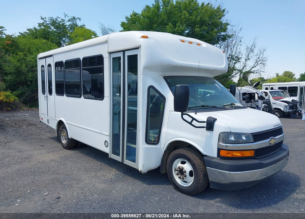 2017 CHEVROLET EXPRESS CUTAWAY 4500 SERIES VIN: 1HA6GUBG8HN009272