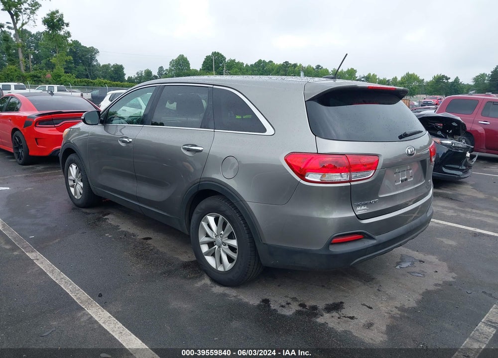 2016 KIA SORENTO 2.4L L VIN: 5XYPG4A35GG090390