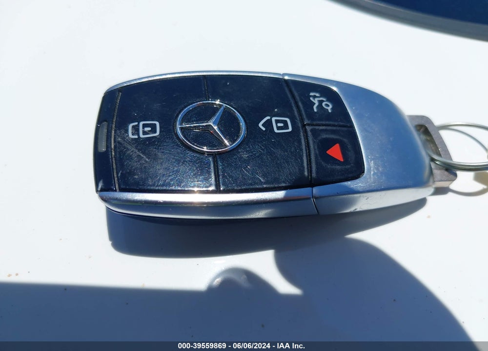 2017 MERCEDES-BENZ E 300 VIN: WDDZF4JB0HA131938