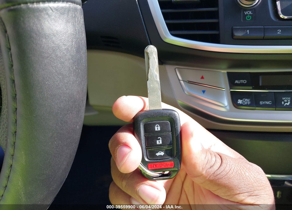 2013 HONDA ACCORD LX VIN: 1HGCR2F34DA235020