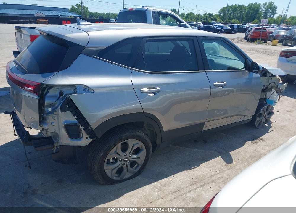 2024 KIA SELTOS LX VIN: KNDEPCAA2R7551092