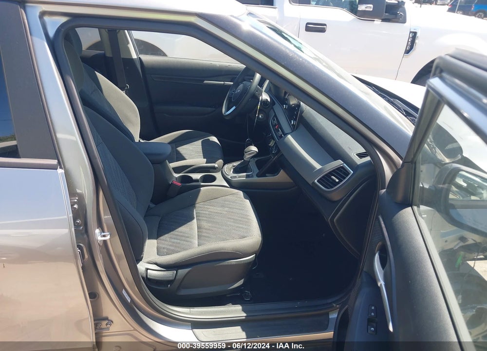 2024 KIA SELTOS LX VIN: KNDEPCAA2R7551092