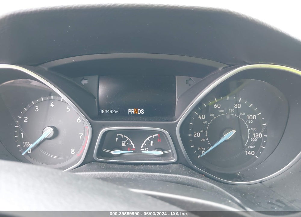 2018 FORD FOCUS SE VIN: 1FADP3FE9JL217814