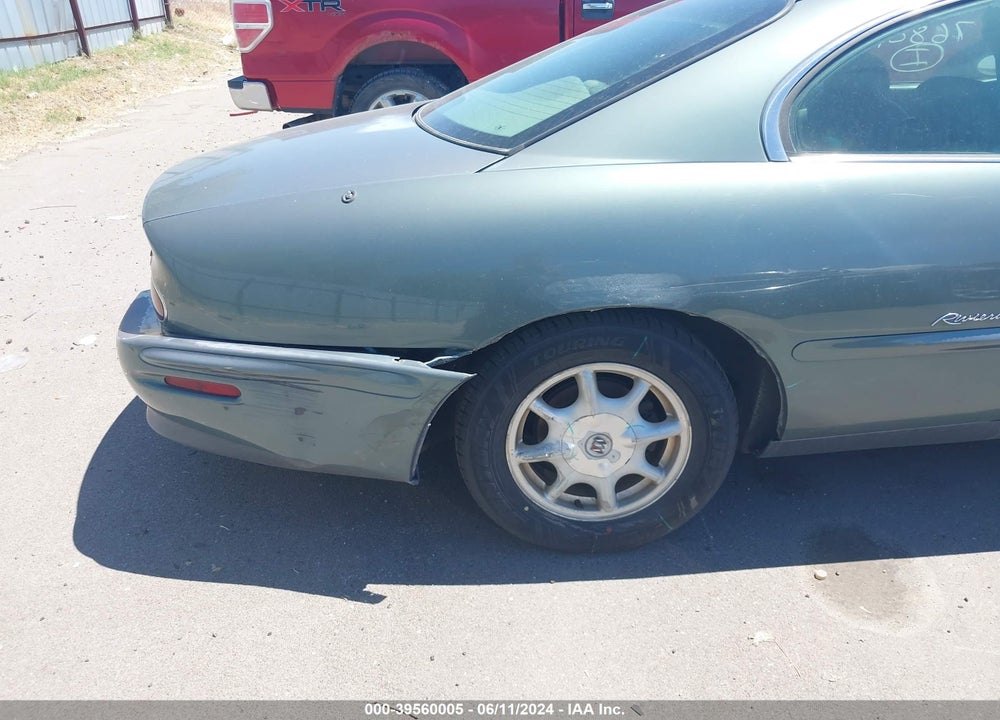1998 BUICK RIVIERA VIN: 1G4GD2211W4703205