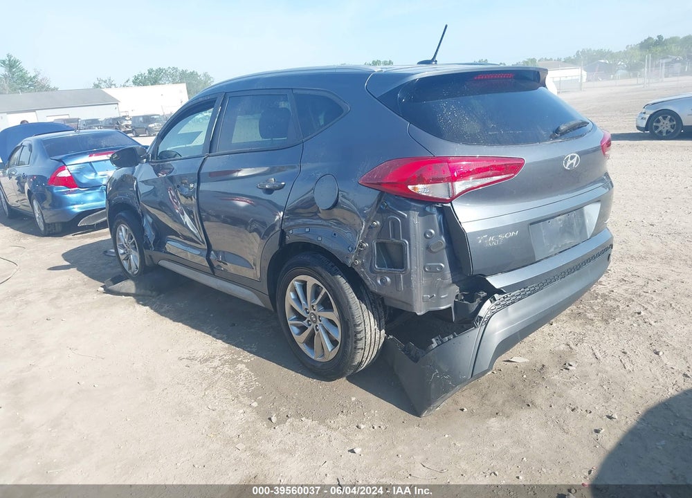 2017 HYUNDAI TUCSON SE VIN: KM8J3CA42HU499365