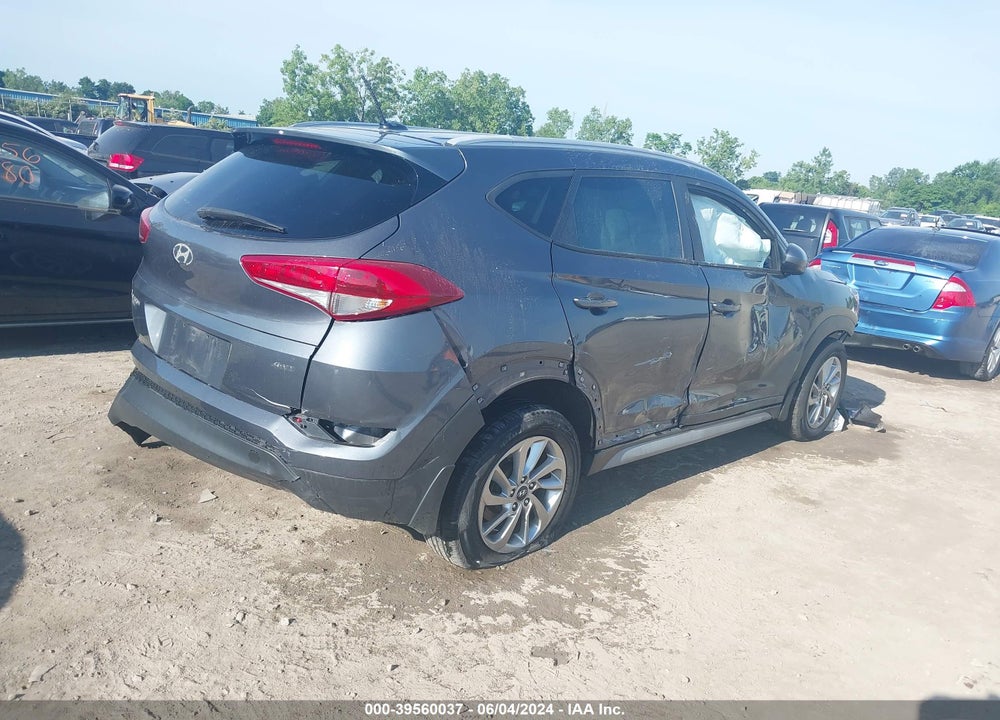 2017 HYUNDAI TUCSON SE VIN: KM8J3CA42HU499365