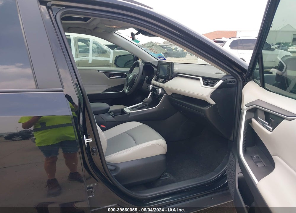 2021 TOYOTA RAV4 XLE PREMIUM VIN: 2T3C1RFVXMC160861
