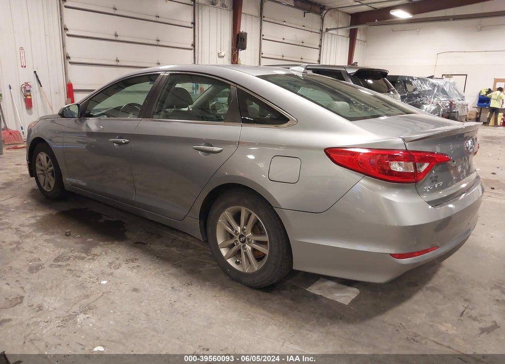 2016 HYUNDAI SONATA SE VIN: 5NPE24AF1GH326977