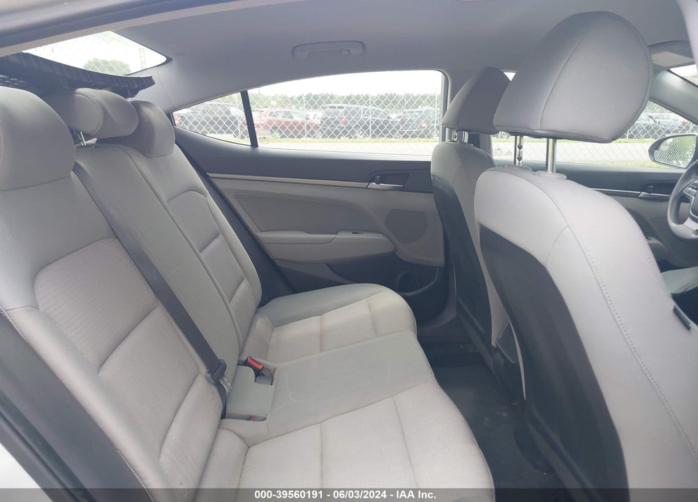 2017 HYUNDAI ELANTRA SE VIN: KMHD84LF7HU075179