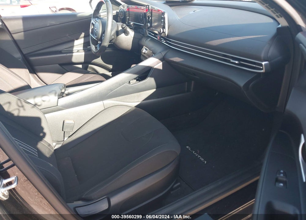2022 HYUNDAI ELANTRA SEL VIN: 5NPLN4AG9NH067563