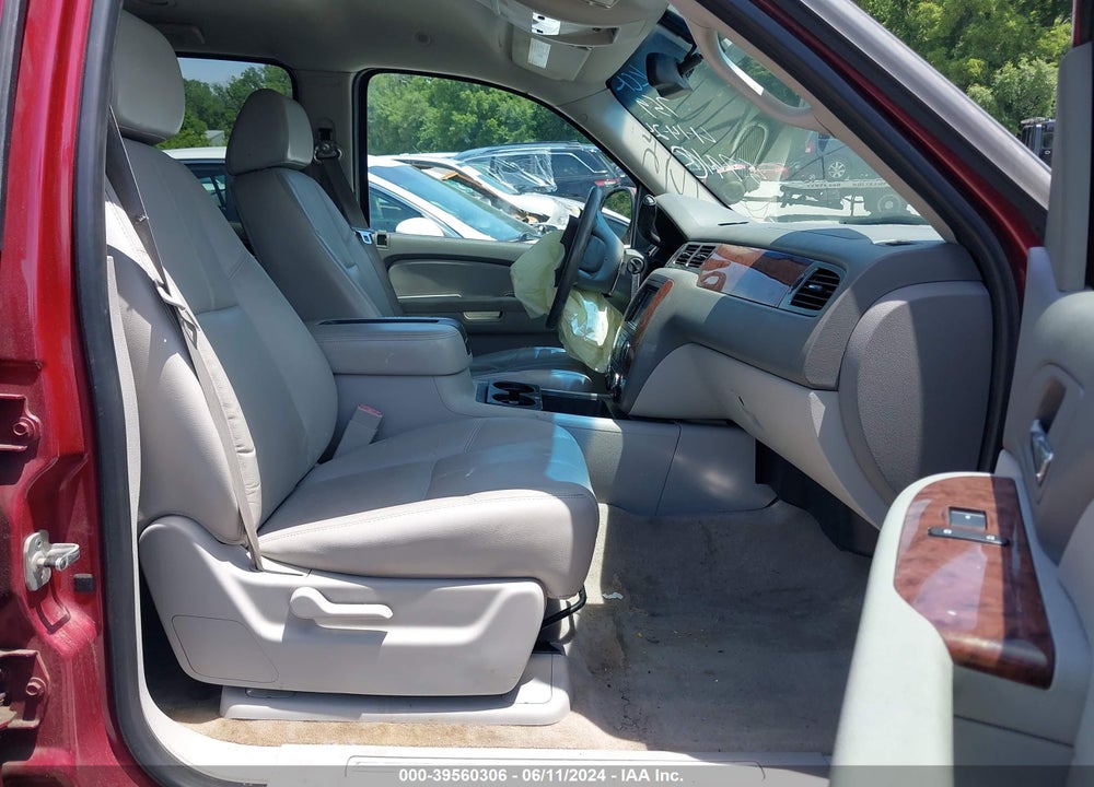 2007 CHEVROLET TAHOE LT VIN: 1GNFK13027R205791